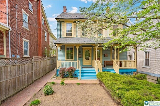 Photo - 239 E Church St