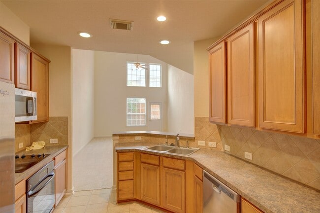 Building Photo - 1139 Glenwood Canyon Ln