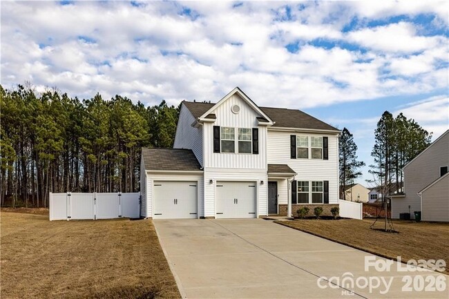 Photo - 824 Yorkshire Dr