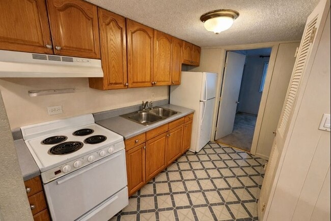 Building Photo - 426-426 W Washington Ave Unit 426 Washington A