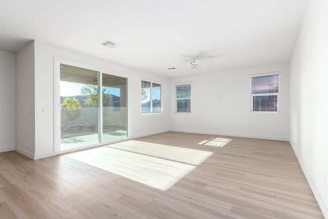 Photo - 2359 S Wycliff Cir Unit 2327