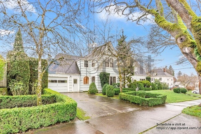 Photo - 3010 SE Lambert St