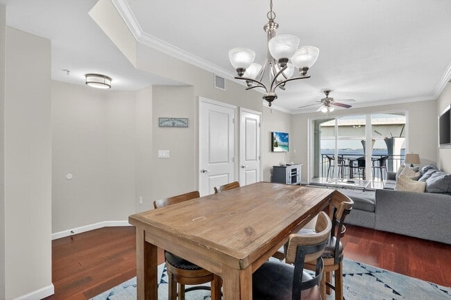 Photo - 415 NW Flagler Ave Unit 403