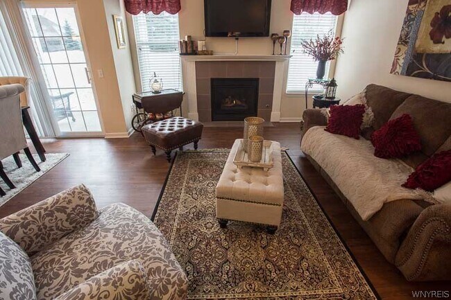 Photo - 10 Arielle Ct