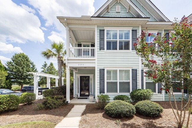 Building Photo - 4 Bedroom 3.5 Bath Townhouse in Kingsbridge at Park West - Mt Pleasant