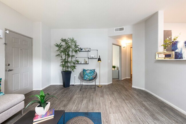 Ventana Canyon Apartments