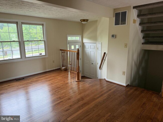 Photo - 2419 Warm Spring Way