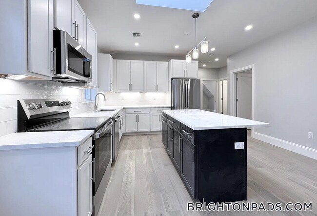 Photo - 51 Fairbanks St Unit 3