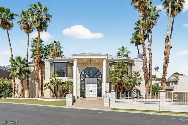 2834 Queens Courtyard Dr