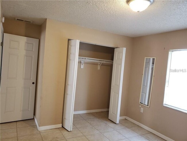 Photo - 2832 Skyview Dr