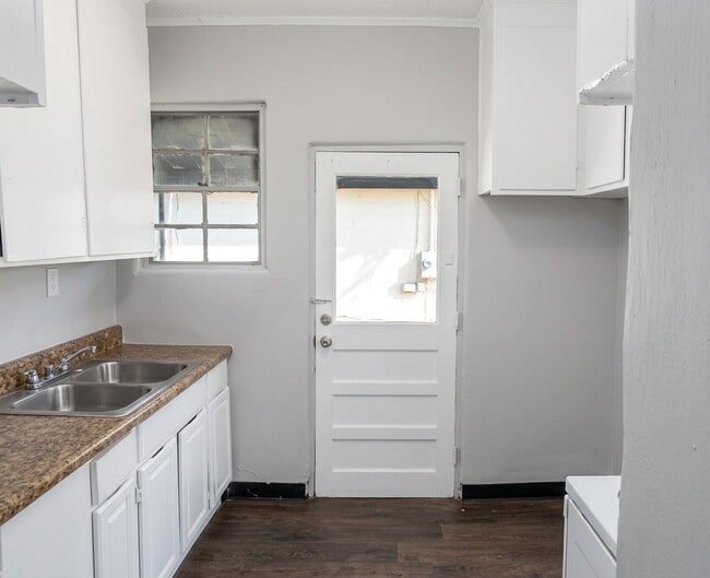 Photo - 22 Burgess Ct