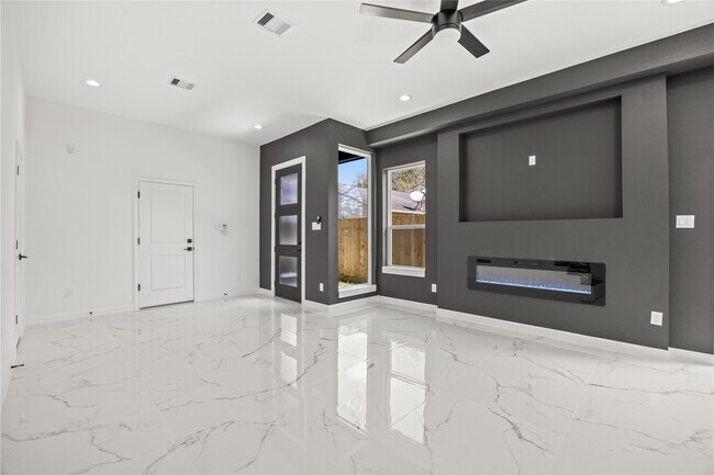 Photo - 5110 Westover St