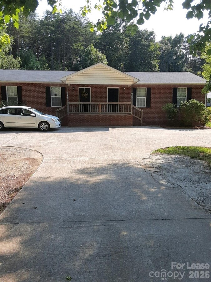 Photo - 498 Car Farm Rd