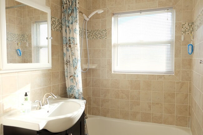 Photo - 7602 Cosgrove Pl