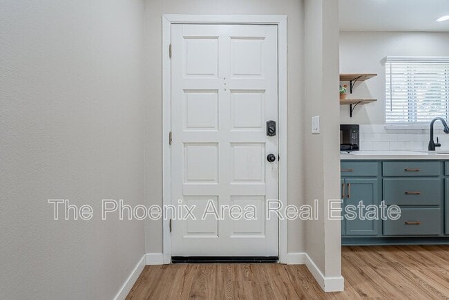 Photo - 1102 N 72nd Pl