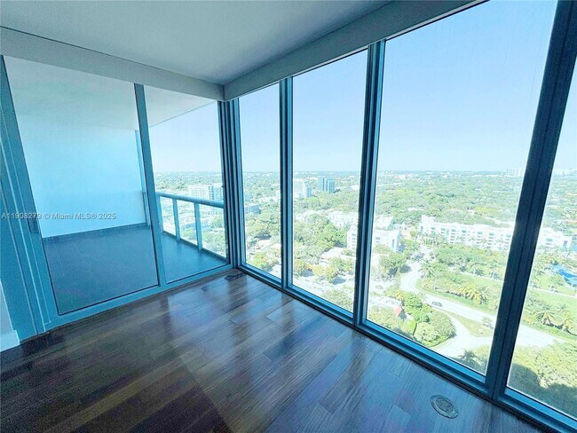 Photo - 601 NE 36th St Unit 2306