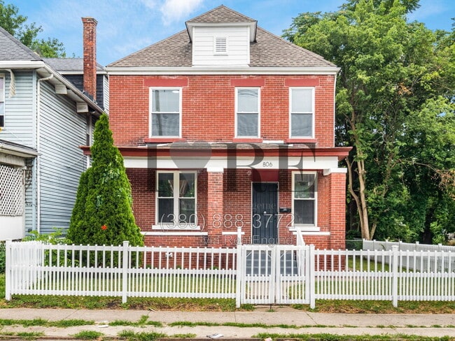 806 Sullivant Ave