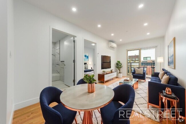 Building Photo - New 1 Bedroom with Private Balcony, In-Uni... Unit 3A Rental