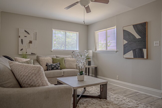 Photo - FREE DECEMBER RENT!!!! GORGEOUS REMODELED HOME!!!