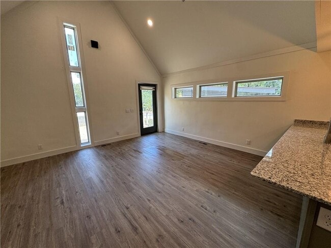 Photo - 1111 S Ray Ave