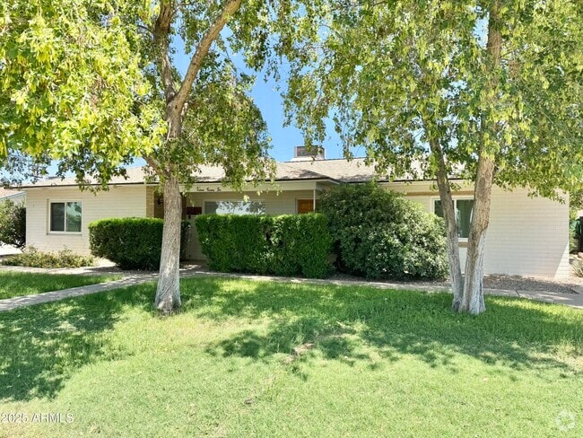 Building Photo - 1526 W Windsor Ave Rental