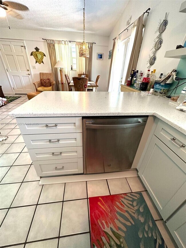 Photo - 410 Mahogany Ave