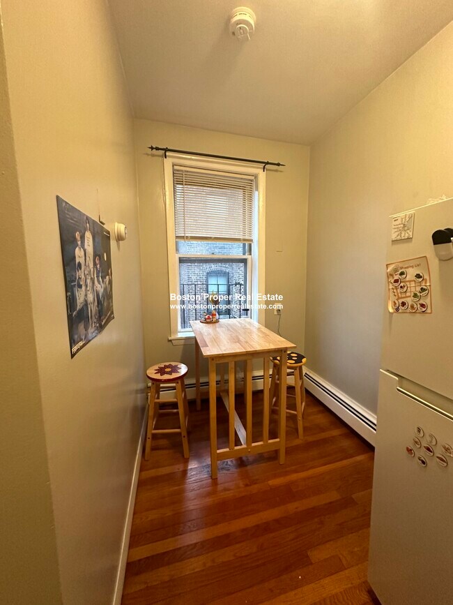 Photo - 42 Garden St Unit 2