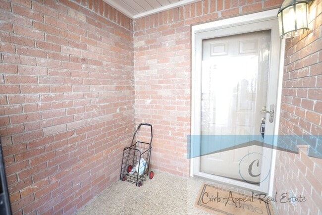 Photo - Beautiful 2 bedroom / 2 bath condo - sunro...