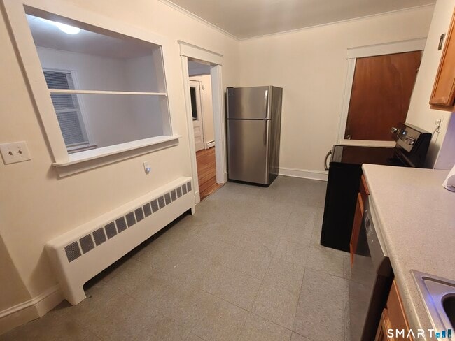 Photo - 387 Plainville Ave