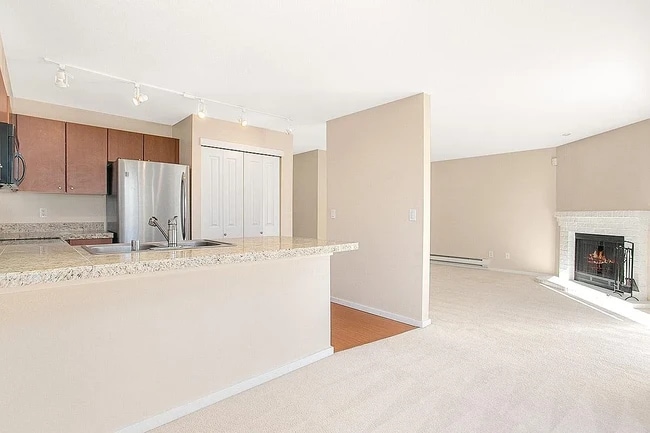 Photo - 11303 NE 128th St