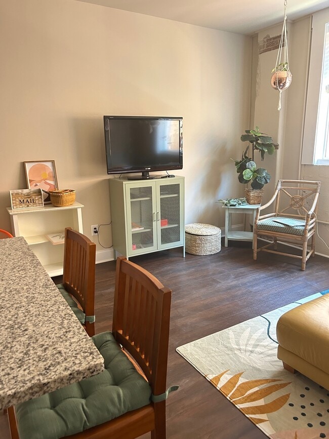 Photo - Downtown Cornelia Loft (4)