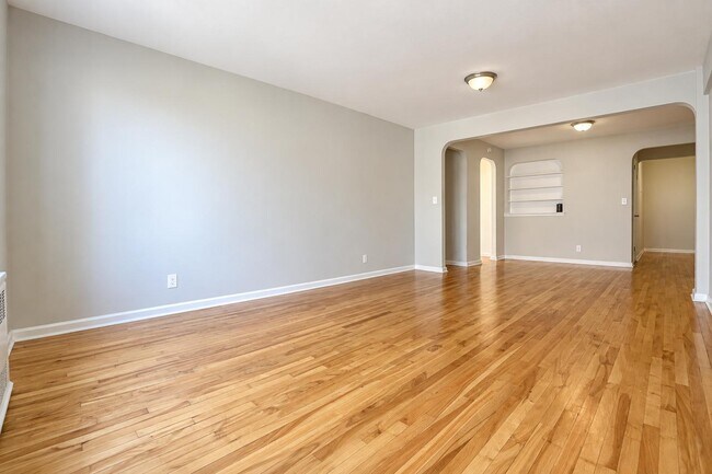 500 Kappock St Unit 7L