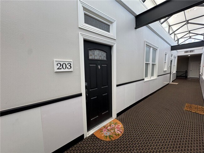 21 E Center St Unit 203