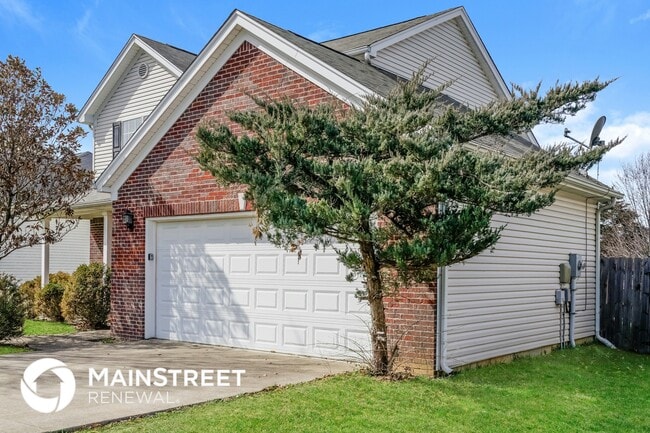 Photo - 914 Lyle Ct