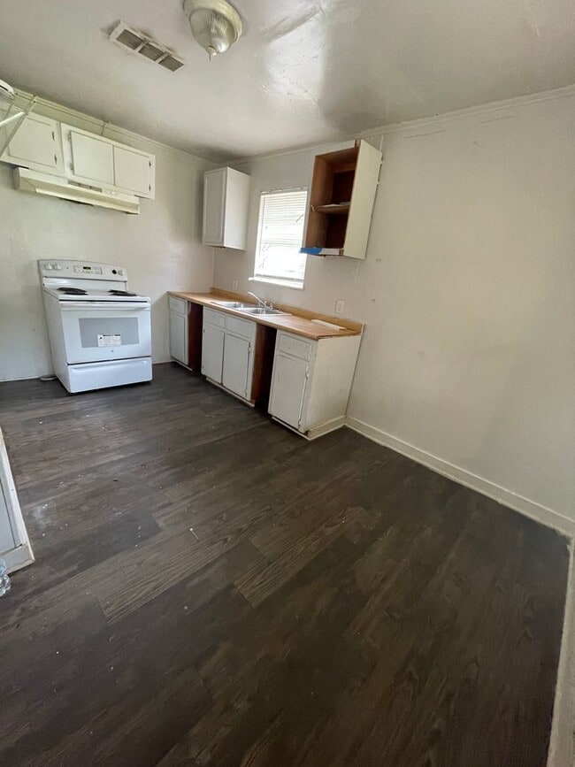 Photo - Large 4 Bed Home in West Shreveport
