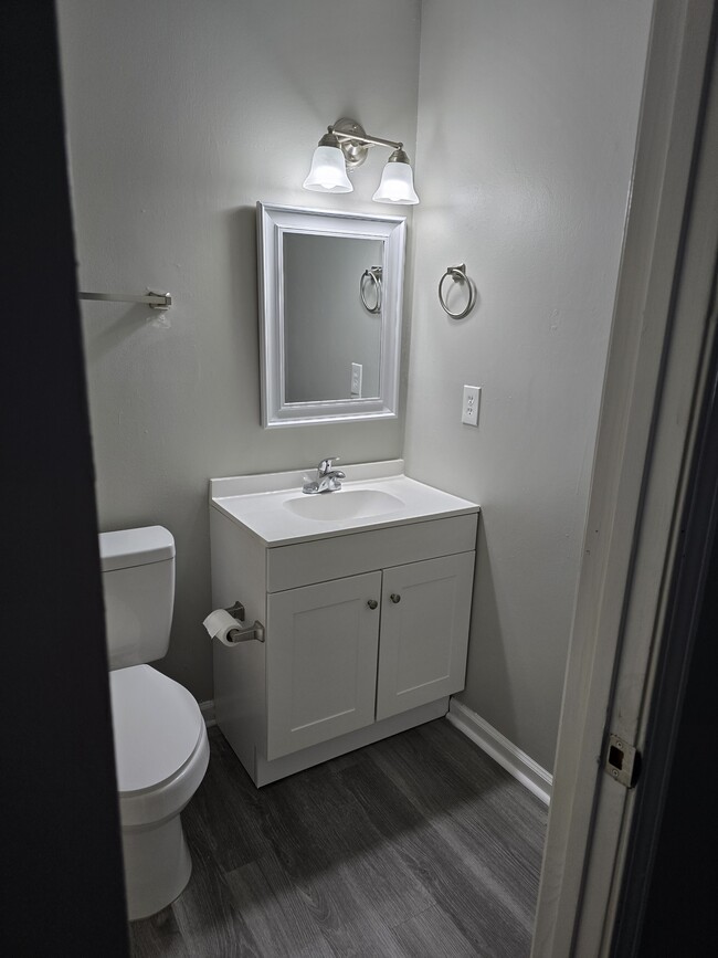 Photo - 115 Howell Way Unit 1