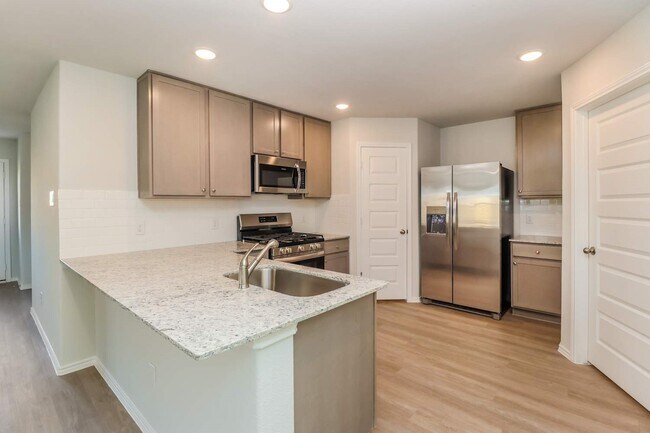 Photo - 10718 Sunlit St