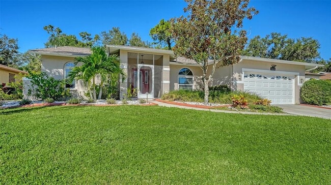 Photo - 2246 Cork Oak St W