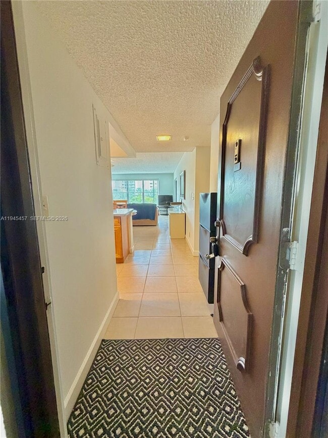 Photo - 2324 S Cypress Bend Dr Unit 316