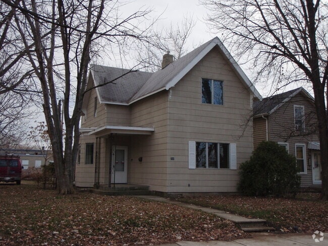 Building Photo - 731 High St Unit 201 Rental
