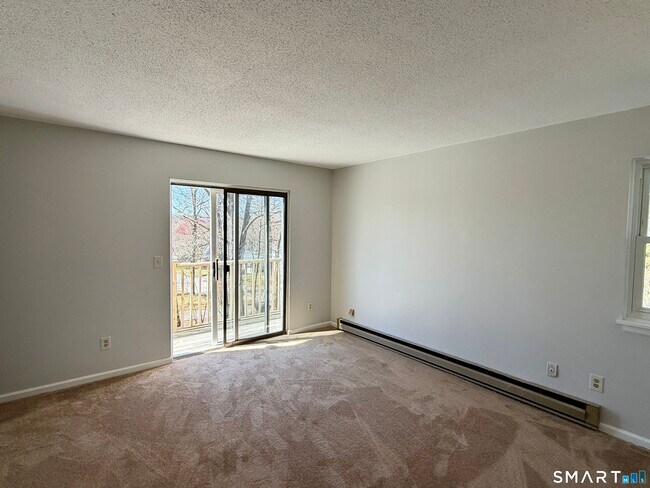 Photo - 84 Wilmot St