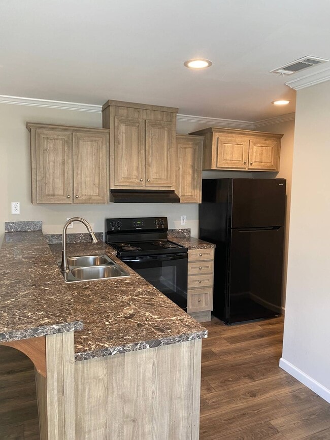 Photo - 1600 NE 12th Ave