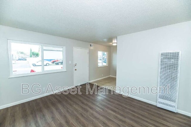 1333 Market Ave