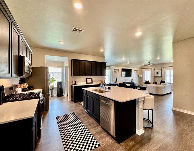 Photo - 2800 Stormy St