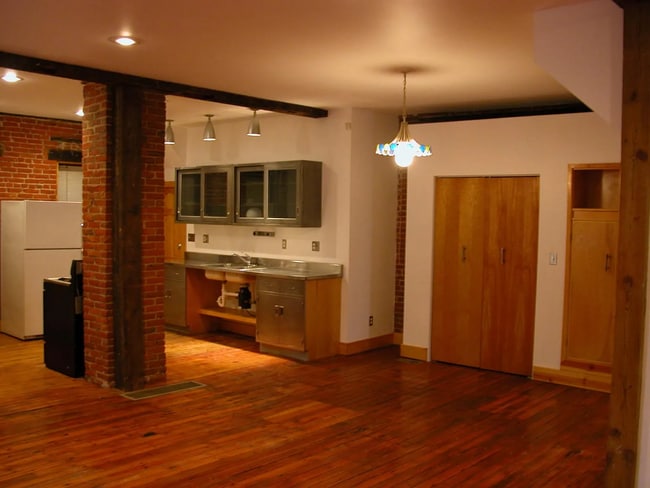 Photo - W 54th Triplex Unidad 1