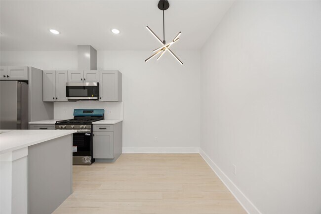 Building Photo - 8511 Prairie View Dr