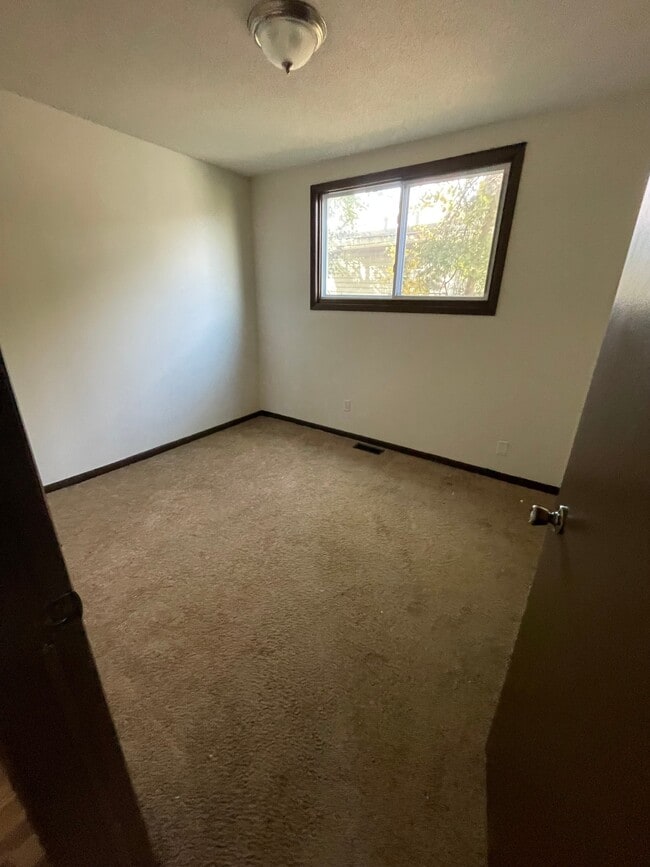 Photo - 331 W Kibby St