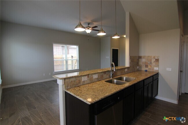 Building Photo - 311 Creekside Curve Rental