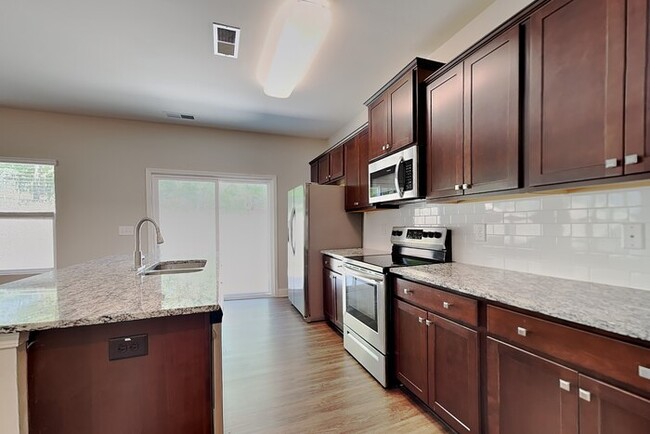 Photo - 3490 Landshire View Lane