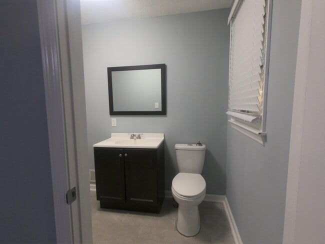 Master bath - 2409 Boiling Springs Rd